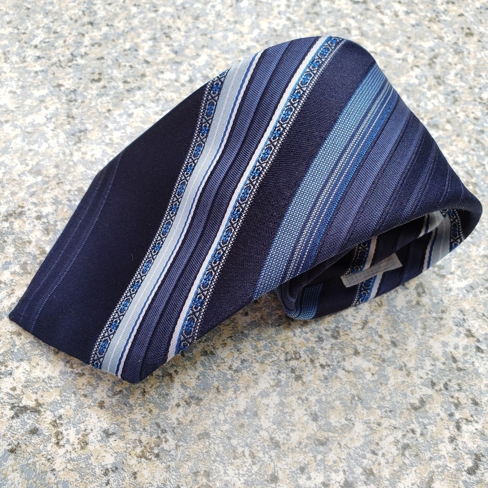 Del Cino Blue Striped Tie